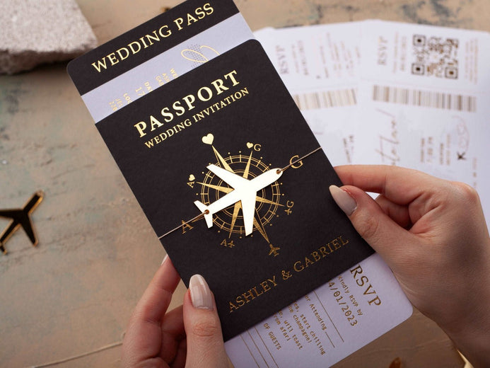 Hochzeitseinladungen im Reisepass 