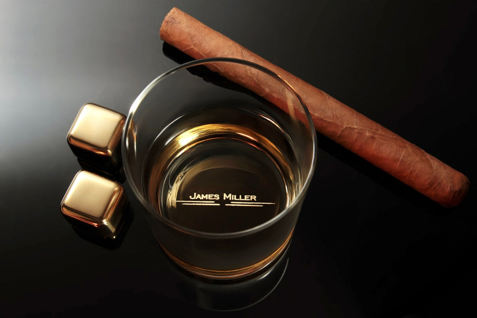 Individuelles Whiskyglas – Bodengravur