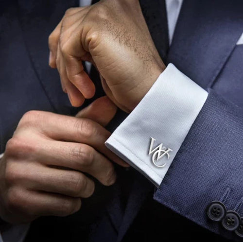 Manschettenknöpfe mit Initialen