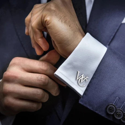 Manschettenknöpfe mit Initialen