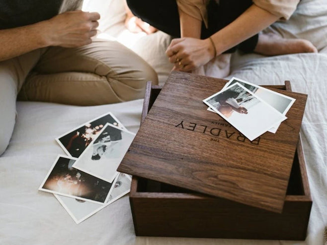 Fotobox aus Holz mit USB-Stick 