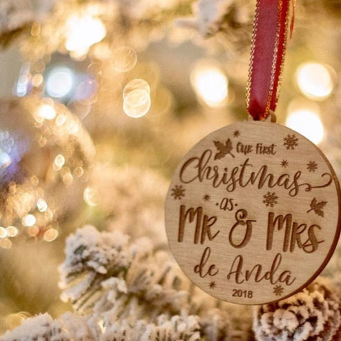Unser erstes Weihnachten als Herr und Frau - Holzornament