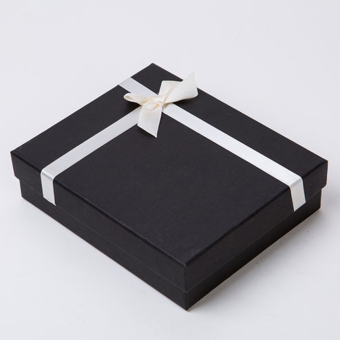 Personalisiertes schwarzes Flachmann-Set | Geschenk für den Bräutigam