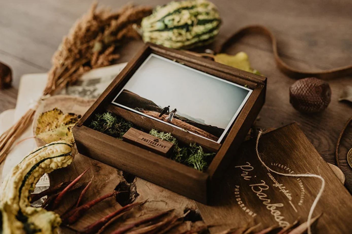 Fotobox aus Holz mit USB-Stick 